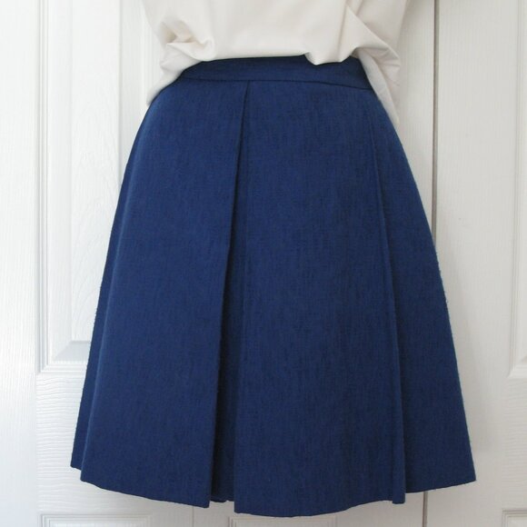 BROOKS BROTHERS - Red Fleece Pleated A-Line blue boucle skirt - Picture 2 of 15